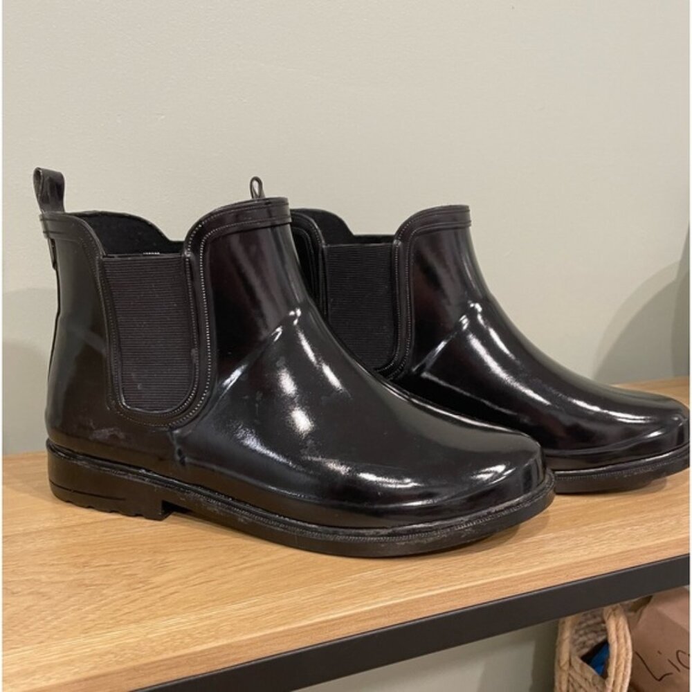 Womens 11W rainboots